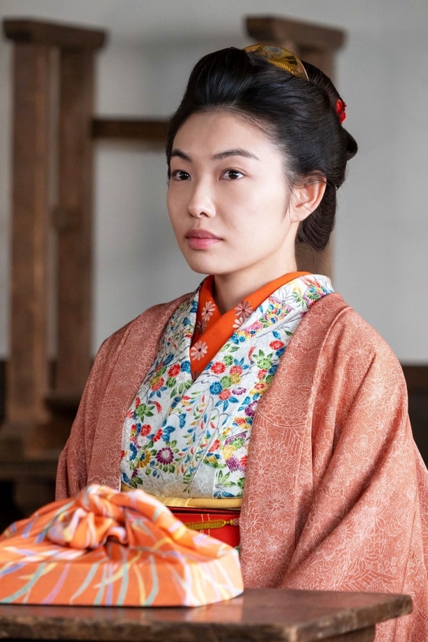 柳田しのぶ(木越明)は西洋の本で見たナース服に憧れて養成所に入学