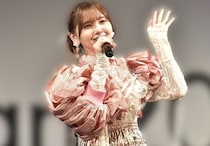 「めちゃくちゃカワイイ」鬼頭明里、共演キャスト4人で集まった自撮りオフショットにコメント続々