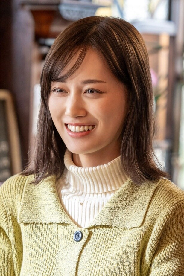 山下美月は妻・並木優衣役を務める