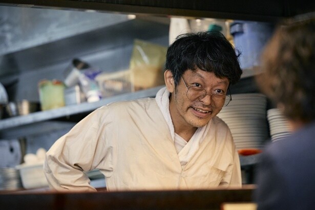 茂木(山中崇)の穏やかな人柄は、どこか暗くなりがちな物語において重要なアクセントとなっている