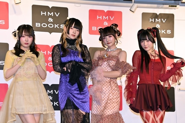 「きゅるりんってしてみて 5th Anniversary Photobook カワイイ・リアリズム」発売記念イベント合同取材会より