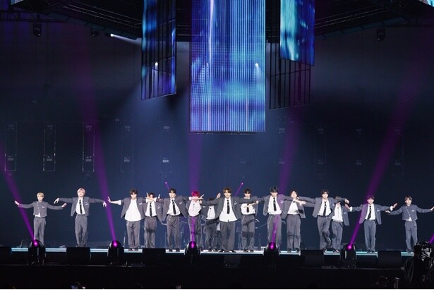 ＜日プ新世界＞練習生50人が「新世界(SHINSEKAI)」を披露…「KCON JAPAN 2026」で熱いパフォーマンスを展開