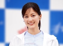 「母よ。今も、ありがとう！」…生田絵梨花、微笑み×“潤みつぶら瞳”の母の日カットに「凄く綺麗！」