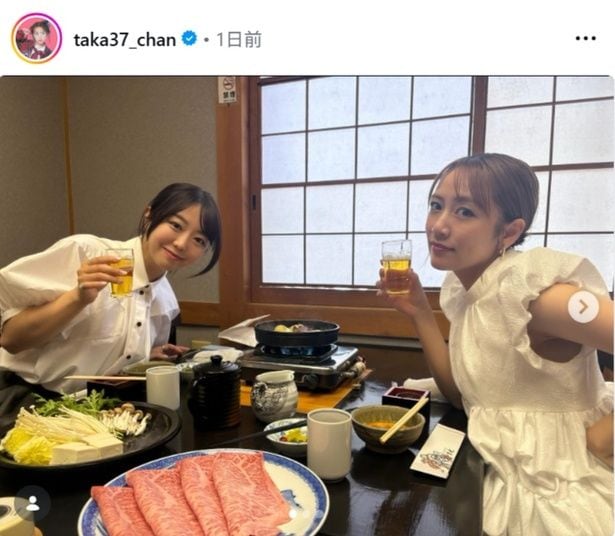 【写真】高橋みなみ、峯岸みなみと“Wみなみ”でビール片手にすき焼きを楽しむショット