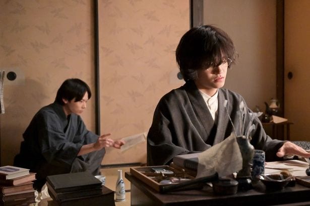 シマケン(佐野晶哉)は槇村(林裕太)に編集部へ原稿の持ち込みを薦められる