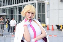 グラドル×レイヤー・おもちちゃん「ONE PIECE」コスプレ「丈や絞りを調整して原作に近いスタイルを再現」＜AnimeJapan＞