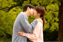 志尊淳“ミンソク”、23年前の真実をついに知った仁村紗和“桃子”に、これまでの想いを告白「桃子さん…好きです」＜10回切って倒れない木はない＞