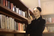 黒島結菜“日名子”が鈴木京香“理沙”の「コナンくん形式」を肯定した姿に「言っちゃったw」「なんと！」と反響＜未解決の女＞