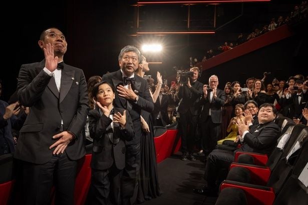 公式上映後のスタンディングオベーション