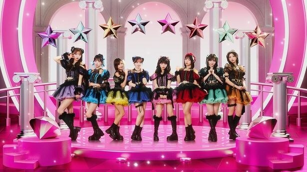 デビュー1周年公演の中で披露されたToi Toi Toiの新しいアーティスト写真