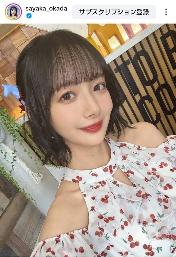 【写真】岡田紗佳、華奢な肩チラ見せのワンピースショット