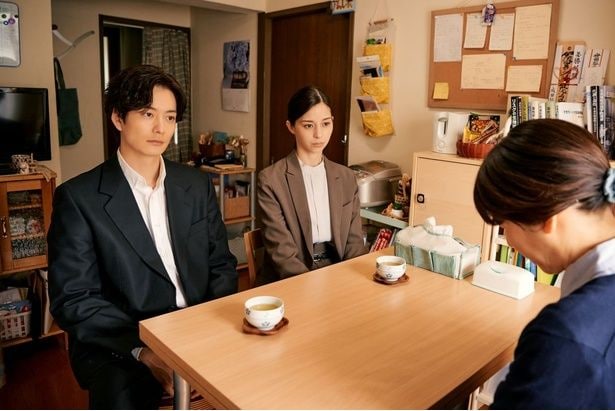 賢心の母・温子(中島ひろ子)が犯人だと確信するも、証拠が無く逮捕できないことを告げる真(岡田将生)と詩織(中条あやみ)