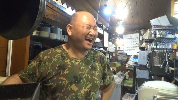 思わぬ大反響に困惑するも喜びを隠せない食事処の店主