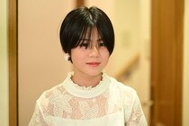 引きこもっていた三浦綺羅“歩夢”が、女装姿で部屋から出て来る＜鬼女の棲む家＞