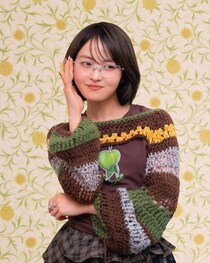 伊藤万理華、主人公2人と仲良しのネイリスト役で「エミリとマリア」に出演『2人の間に割って入るのは本当に緊張しました』