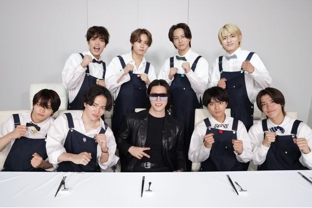 (前列左から)猪俣周杜、菊池風磨、ROLAND、佐藤勝利、松島聡、(後列左から)原嘉孝、橋本将生、寺西拓人、篠塚大輝