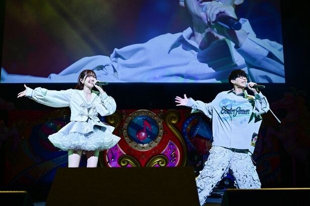 ＜オーイシマサヨシ×鈴木愛理のでしょフェス!!2026＞より