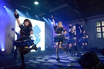 1月デビューの個性派アイドル・VVSiS、初の海外公演に出演＜TIF ASIA TOUR × acosta!＠台北＞