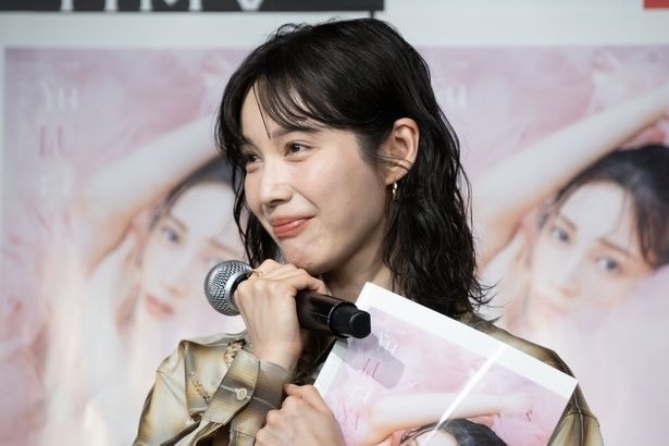 「中村ゆりか写真集 Yu LU ri NA」発売記念イベントより
