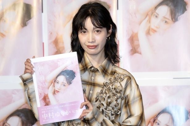 「中村ゆりか写真集 Yu LU ri NA」発売記念イベントより