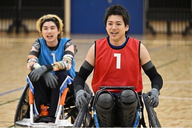 Wエースであり、恋のライバルにもなりそうな涼(山田裕貴)と圭二郎(本田響矢)