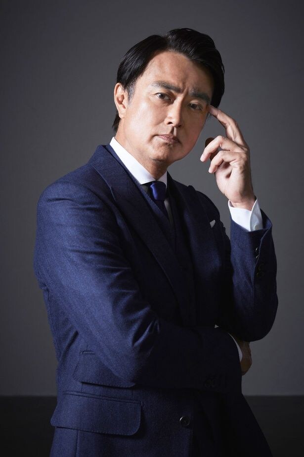 石黒賢は麻里子(岡崎紗絵)の父・銀次郎を演じる