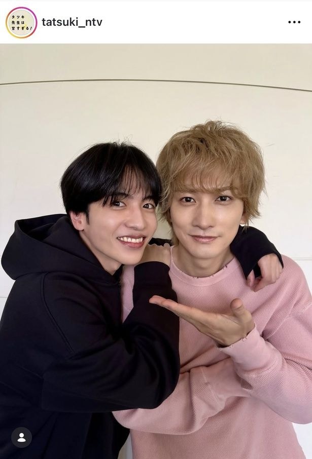 【写真】志尊淳が町田啓太に抱きつき、密着ショット