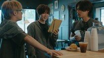 Travis Japan松田元太＆松倉海斗、無邪気に地ビールを満喫「こっちも飲みたくなっちゃう」「元太の表情最高だね」の声＜トラジャサマバケ＞