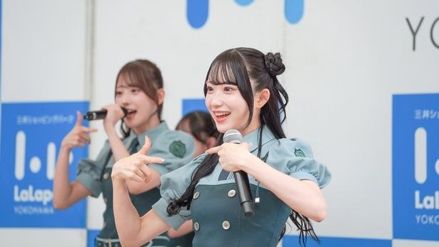橋本真希(「Rain Tree初夏のフリーライブ～君の居場所はここにある～」より)