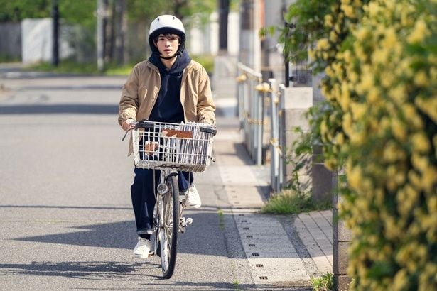 直樹(増子敦貴)は自分を変えるため新聞配達のアルバイトにまい進する
