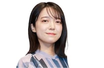 ノースリーブ×ナチュラルメイク…上白石萌音、二の腕際立つ清楚な姿に「かわい過ぎ」「素敵」称賛の声