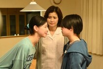三浦綺羅“歩夢”と熊井戸花“咲良”が不満をぶちまけ…平穏だった家庭が崩壊し始める＜鬼女の棲む家＞