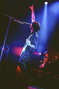 [Alexandros]がファンクラブライブでレア曲を連発「皆さんのこと、愛しています。一緒に愛を歌いますか！」