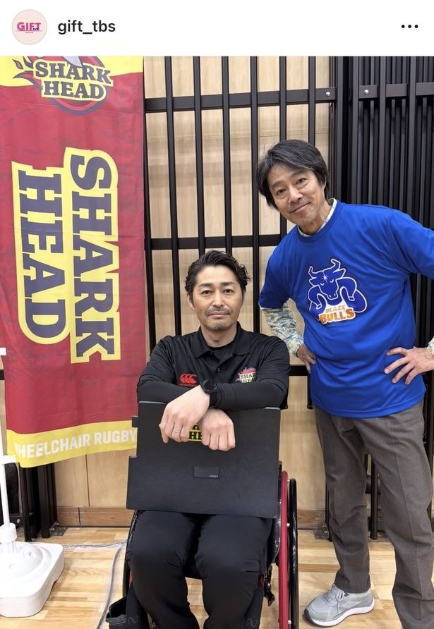 【写真】堤真一＆安田顕、大人の魅力あふれる“コーチ2ショット”に「最高に素敵」の声