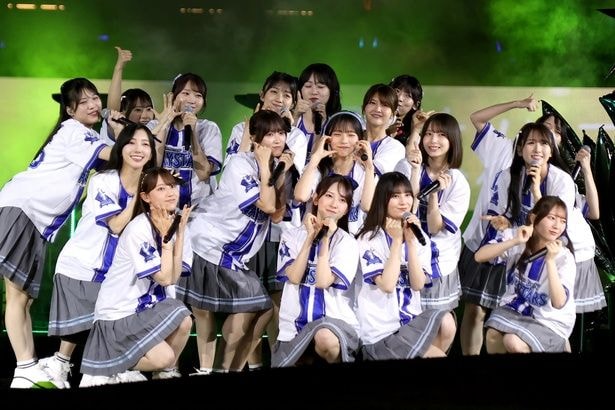 日向坂46が“聖地”ハマスタでDeNAの逆転勝利をミニライブで祝福　高橋未来虹「大切な思い出が一つ増えた」