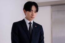 宮世琉弥“夏目”が地面師の男に飛びかかったシーンに「かっこよすぎ」「よくやった！」と視聴者興奮＜未解決の女＞