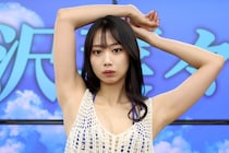 相沢菜々子、30歳を前に“平成ギャル”姿やツインテール、“血管グラビア”を披露　ファン驚きの予告も