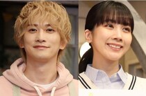 町田啓太＆松本穂香、「ユカナイ」メンバーで同じポーズを披露し「みんなでポーズかわいい」の声＜タツキ先生は甘すぎる！＞