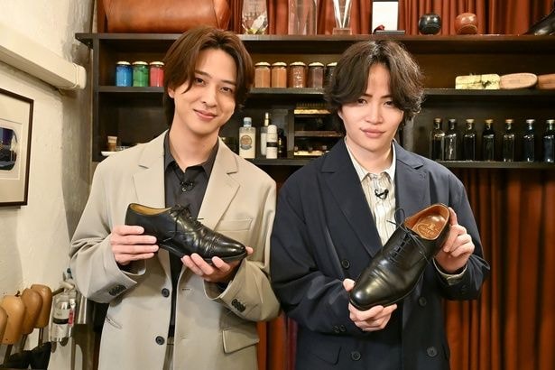 timelesz・原＆佐藤、“食べられるロボット”に葛藤　菊池＆寺西は“大人の嗜み”で靴磨きに挑む＜timelesz ファミリア＞