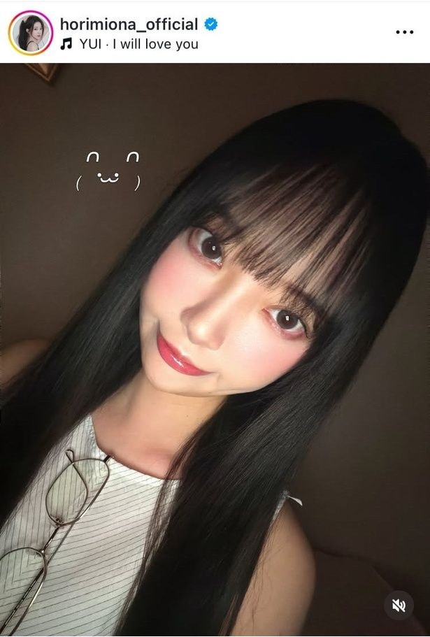【写真】堀未央奈、「ぱっつん前髪」×“うるうる”大きな瞳姿