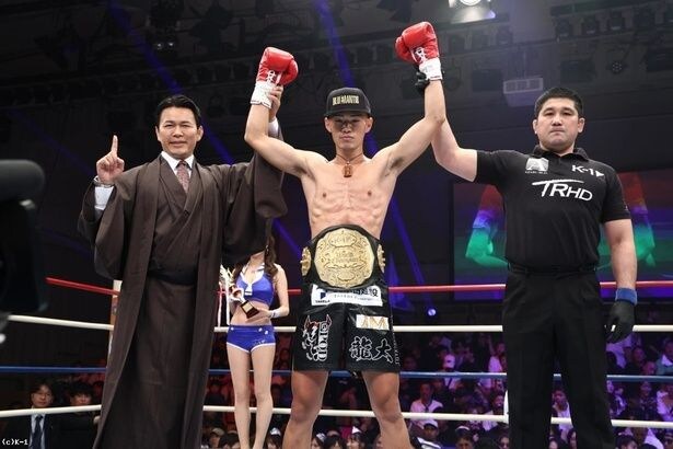 石田龍大、第7代フェザー級王者に