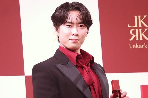 宮舘涼太「目覚めた瞬間から“It’s show time”」 気品あふれる“舘様”節がさく裂