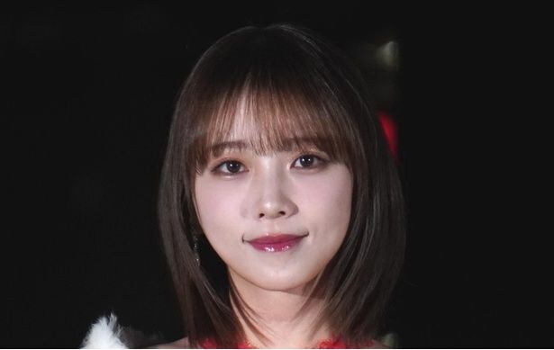 両手を大きく広げる与田祐希&鈴木仁&ニシダ・コウキ…和やかな3ショットに「かわいすぎる」の声<君が死刑になる前に>
