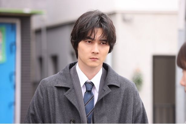 「月夜行路 —答えは名作の中に—」より