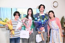 石田ひかり“明香里”ら“星野家”がクランクアップ「明香里がしていたことは絶対まねしないように」＜鬼女の棲む家＞
