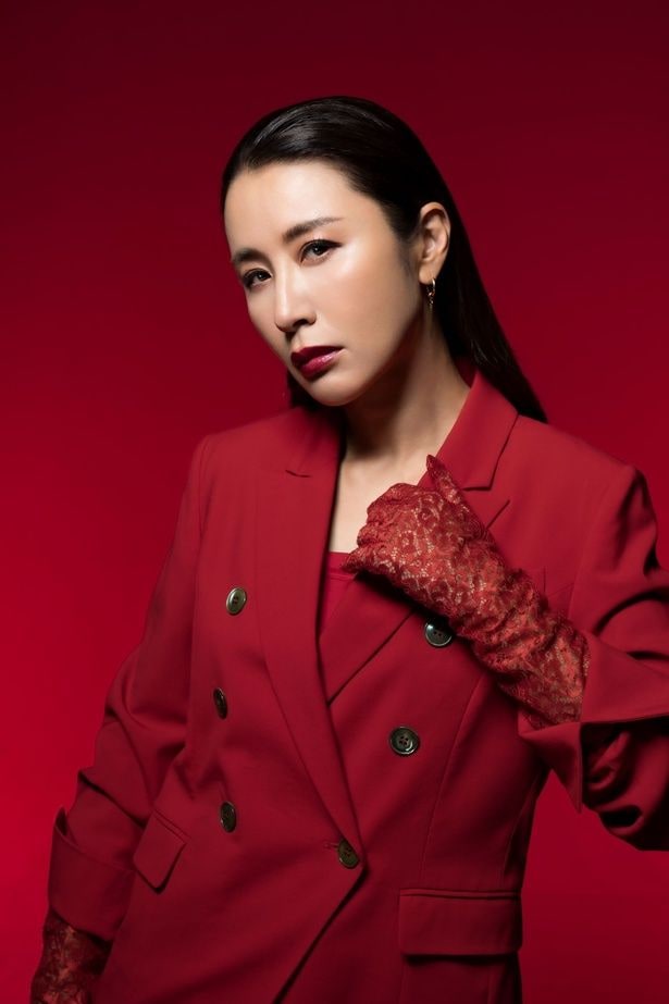 鈴木紗理奈は姉御肌タイプのママ友・楠紗都を演じる