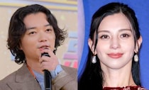 作業服姿の染谷将太&スーツの中条あやみ、笑顔が素敵な仲良しオフショット公開＜田鎖ブラザーズ＞