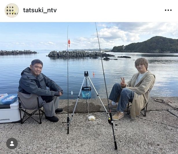 【写真】笑顔とピースは控えめに…町田啓太＆杉本哲太の和やかオフショット