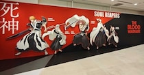 「TVアニメ『BLEACH』千年血戦篇-禍進譚-』特別展示」、アニメ東京ステーションで開幕　実物大“斬魄刀”展示や“卍解”体験も
