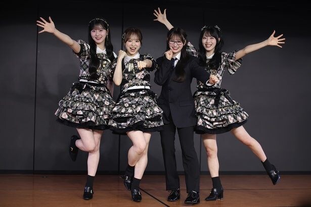 AKB48の八木愛月、倉野尾成美、伊藤百花、佐藤綺星(写真左から)